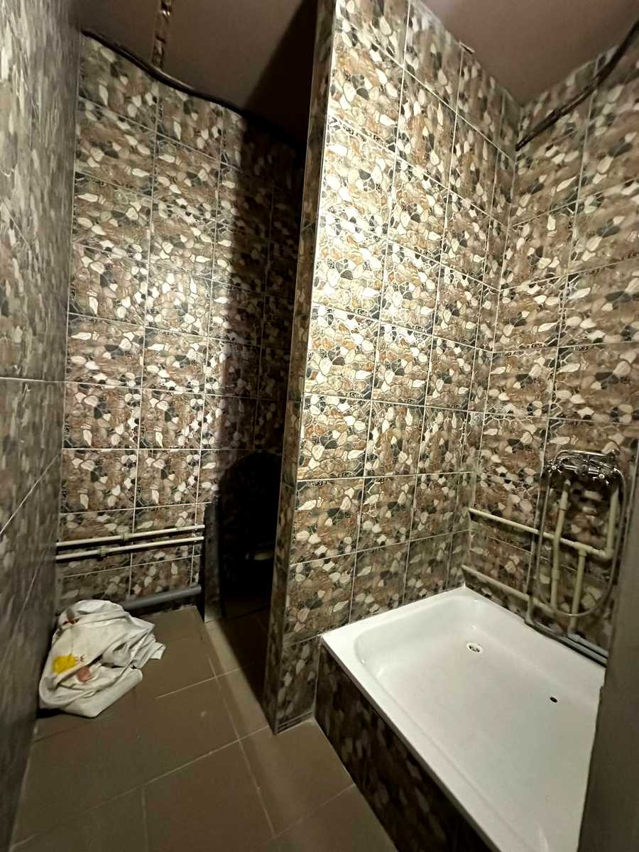 1854768354498128
