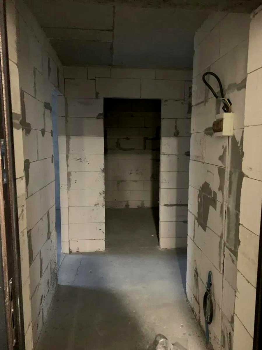 1854838358721931