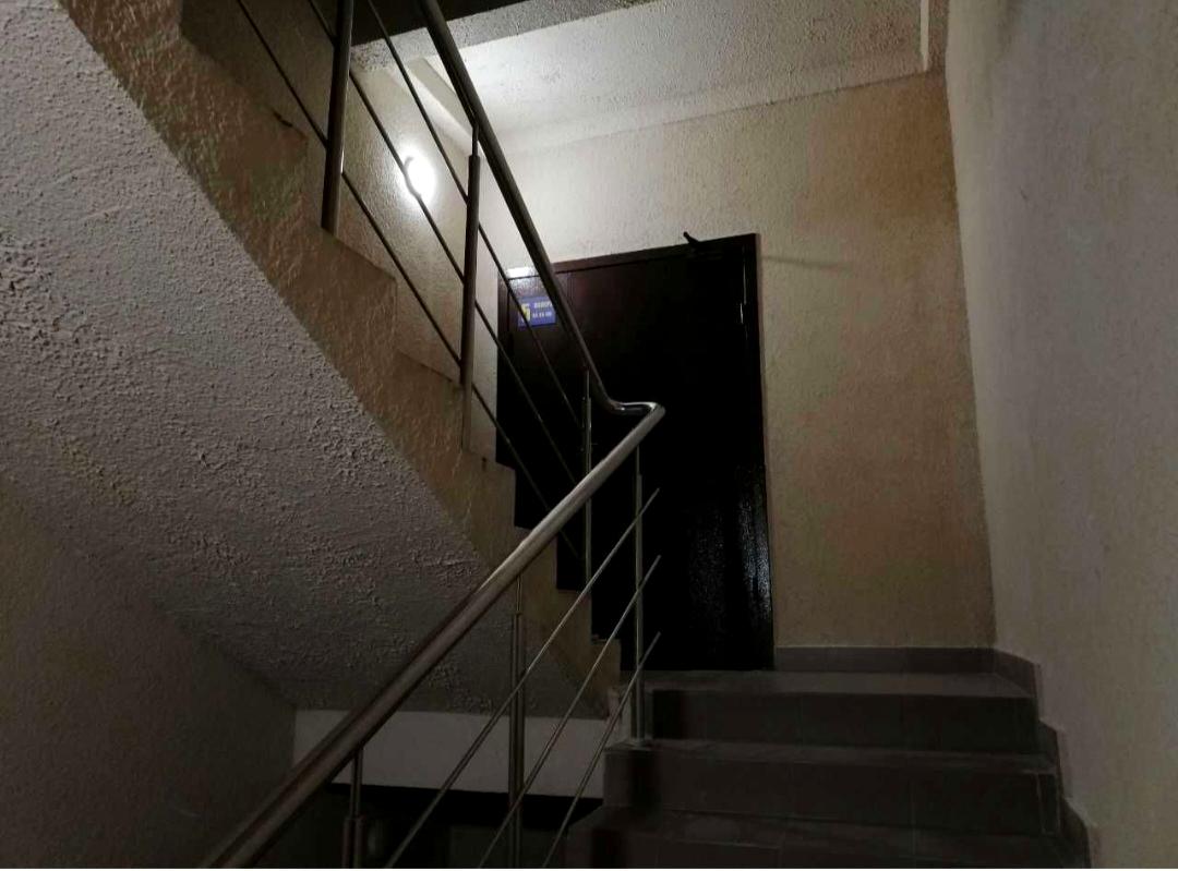 1854854060996547