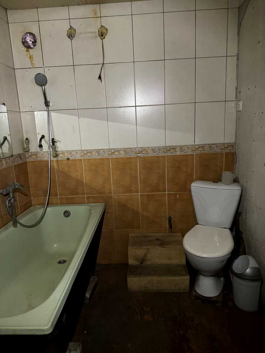 1854869514793436