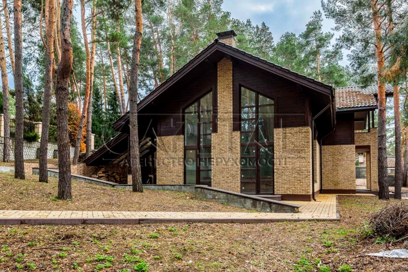 Дом по адресу ул. Свято-Покровская (площадь 446 м²) - imageAlt 2 Дом по адресу ул. Свято-Покровская (площадь 446 м²) - Atlanta.ua - imageAlt 2