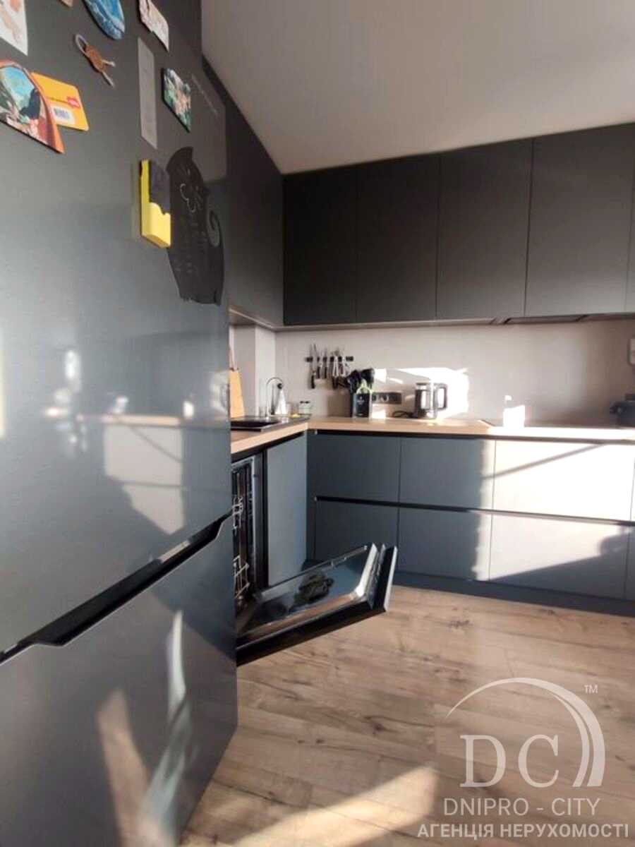 1854937265602906