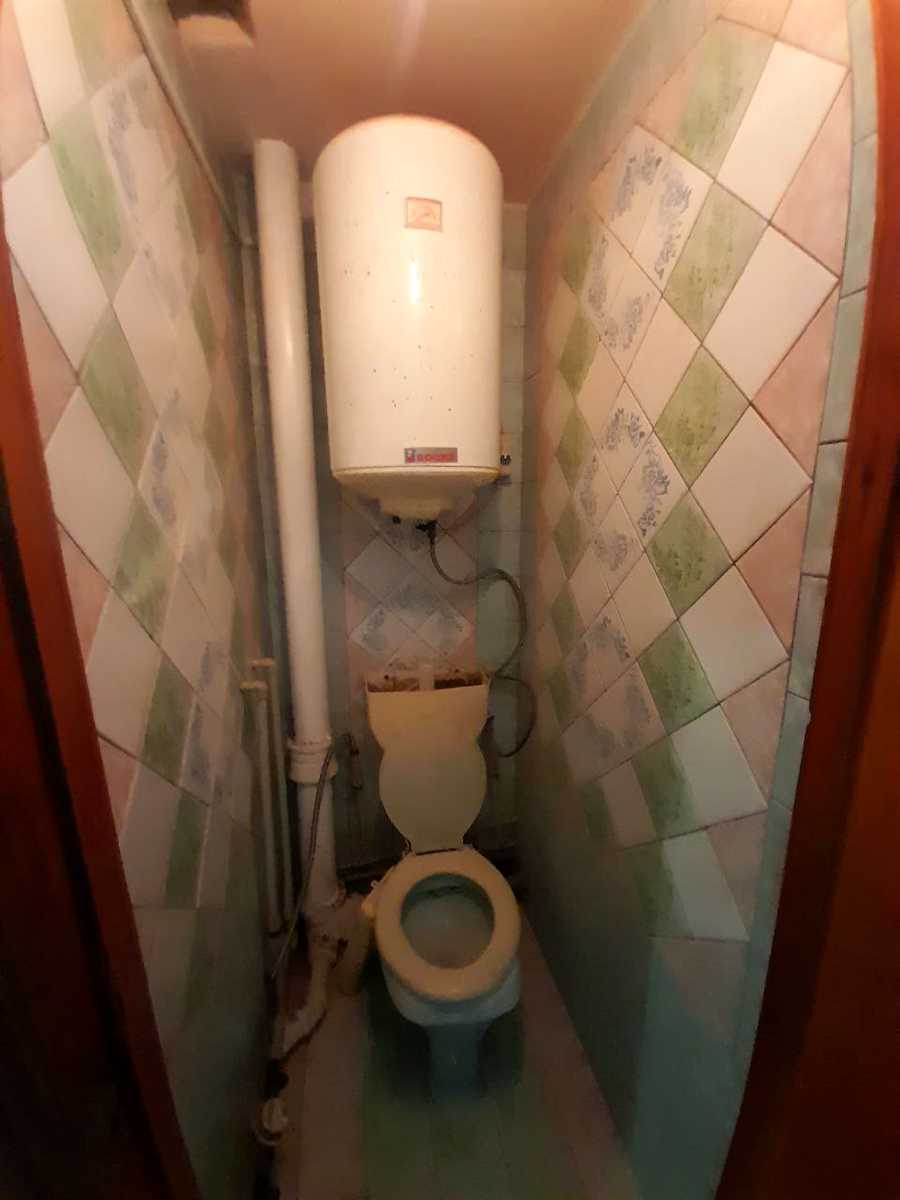 1855013885225915