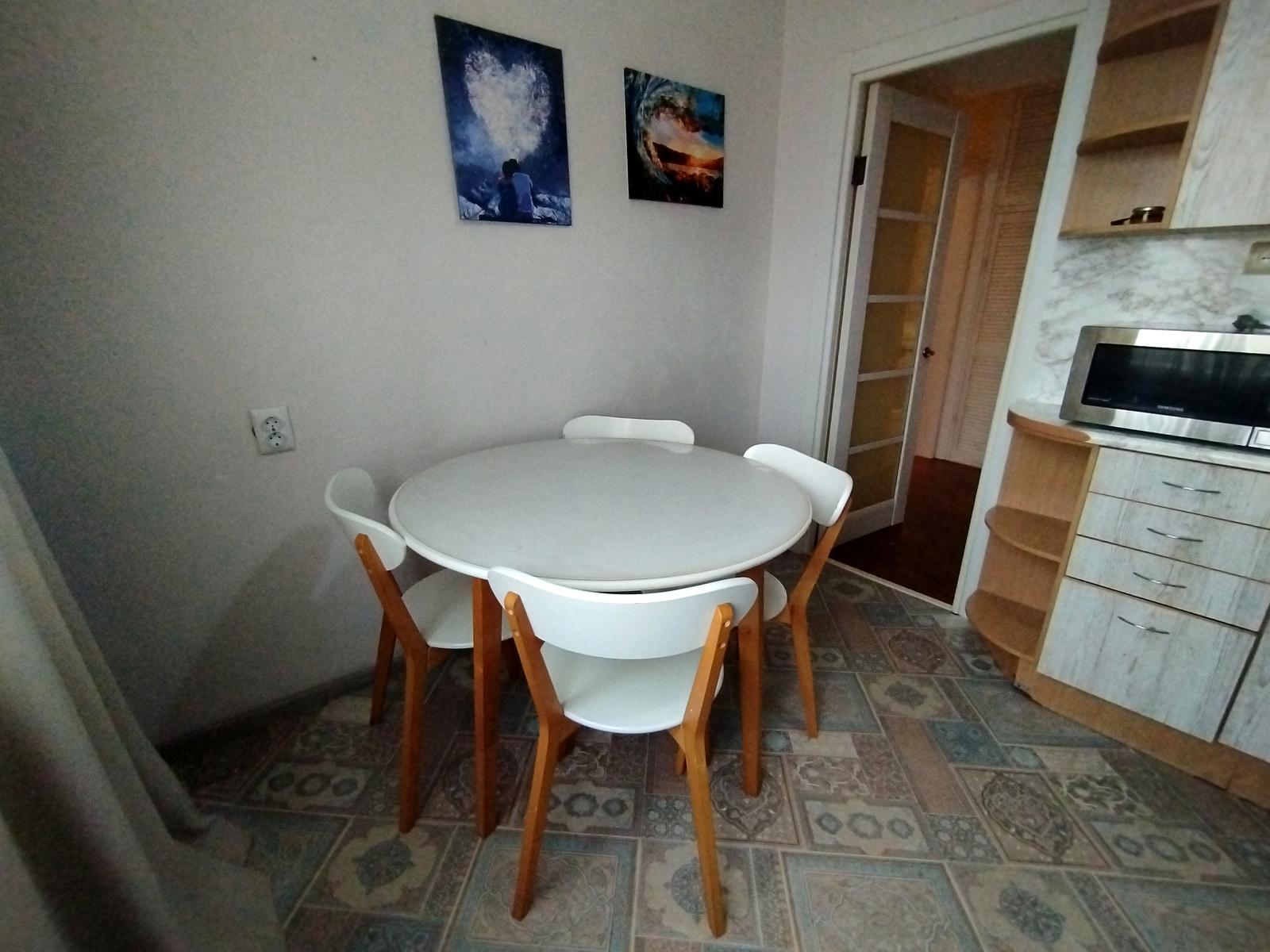 1855035674796908