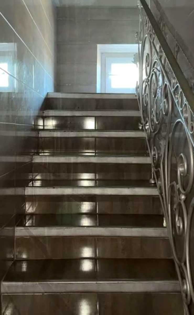 1855103433056098
