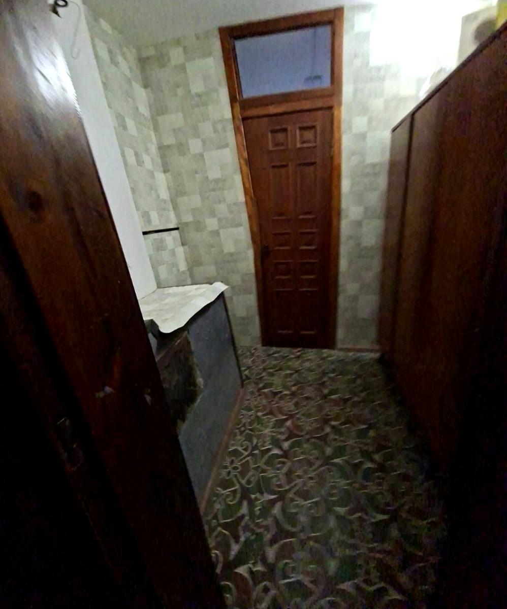 1855108612726563