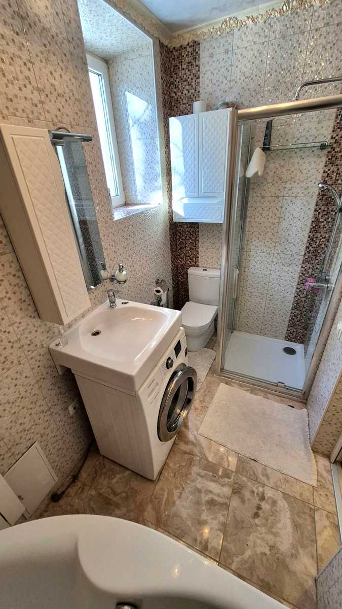 1855313095705258