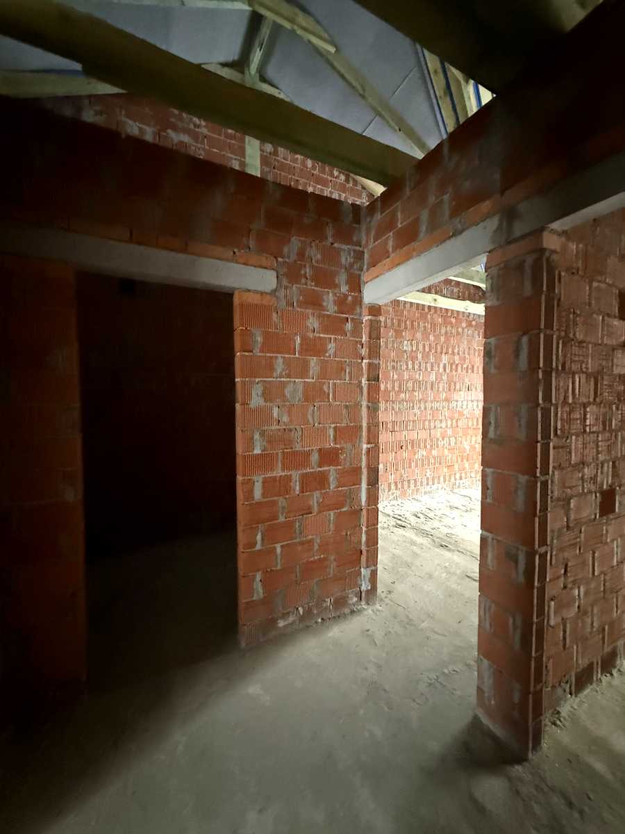1855459628270916