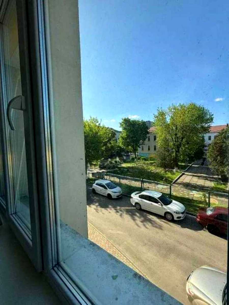 1855574950970121