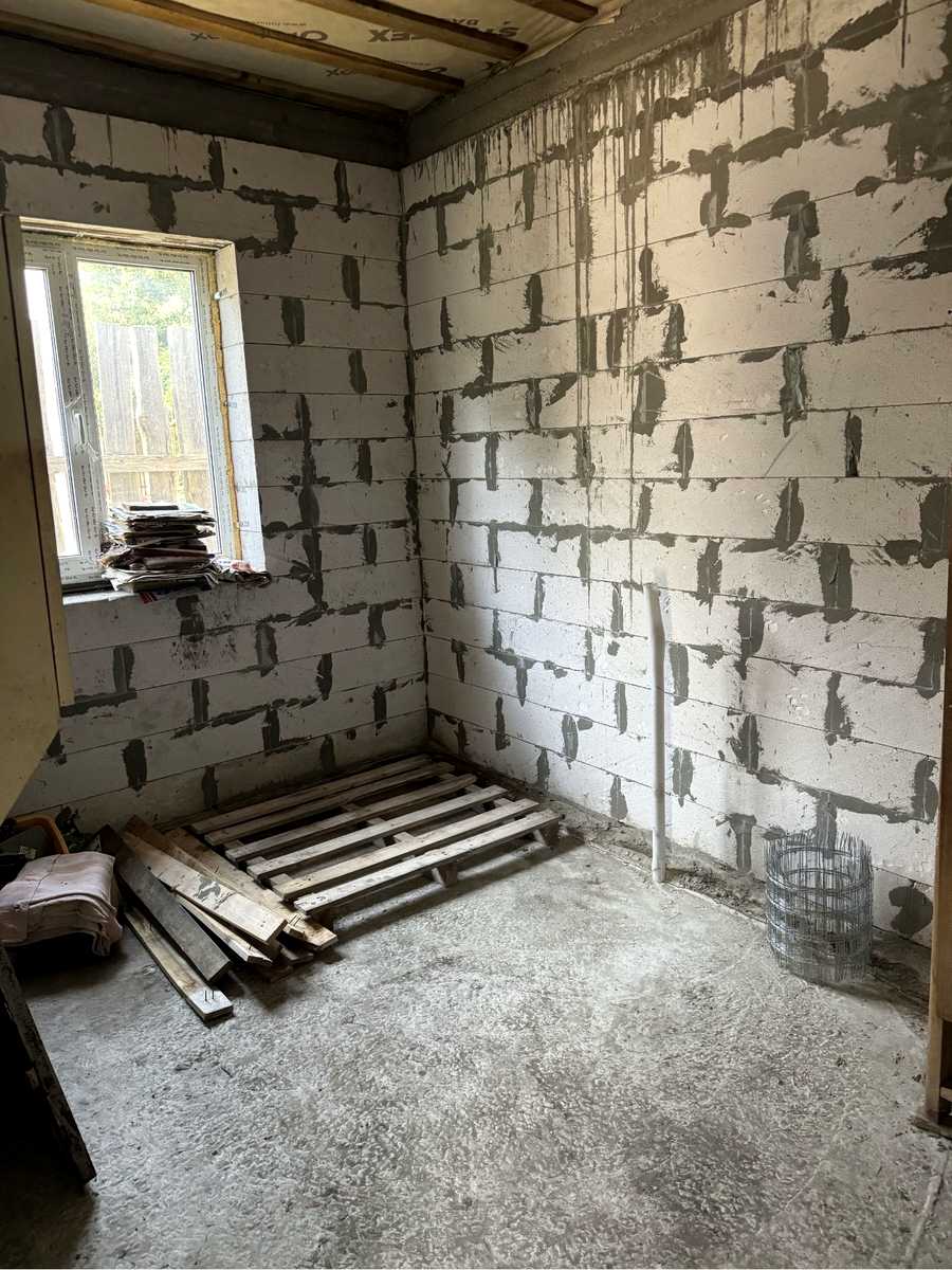 1855736410566392