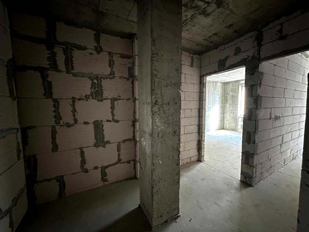 1856003699265290