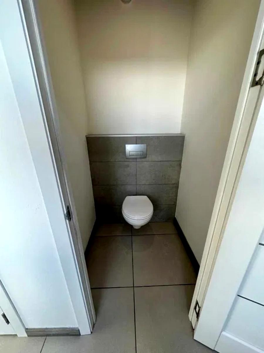 1856037752532998