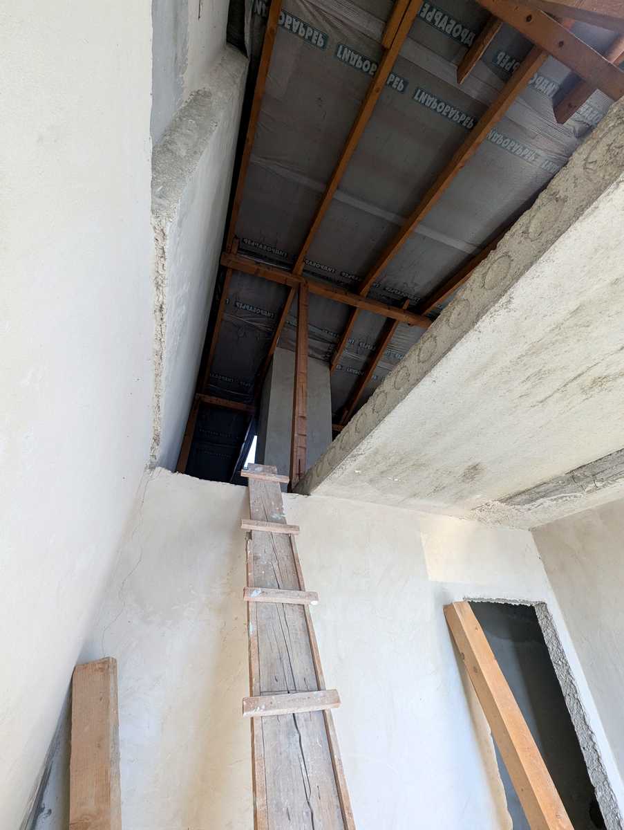 1856090095432083