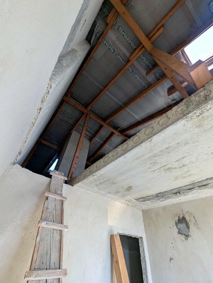 1856090095433077