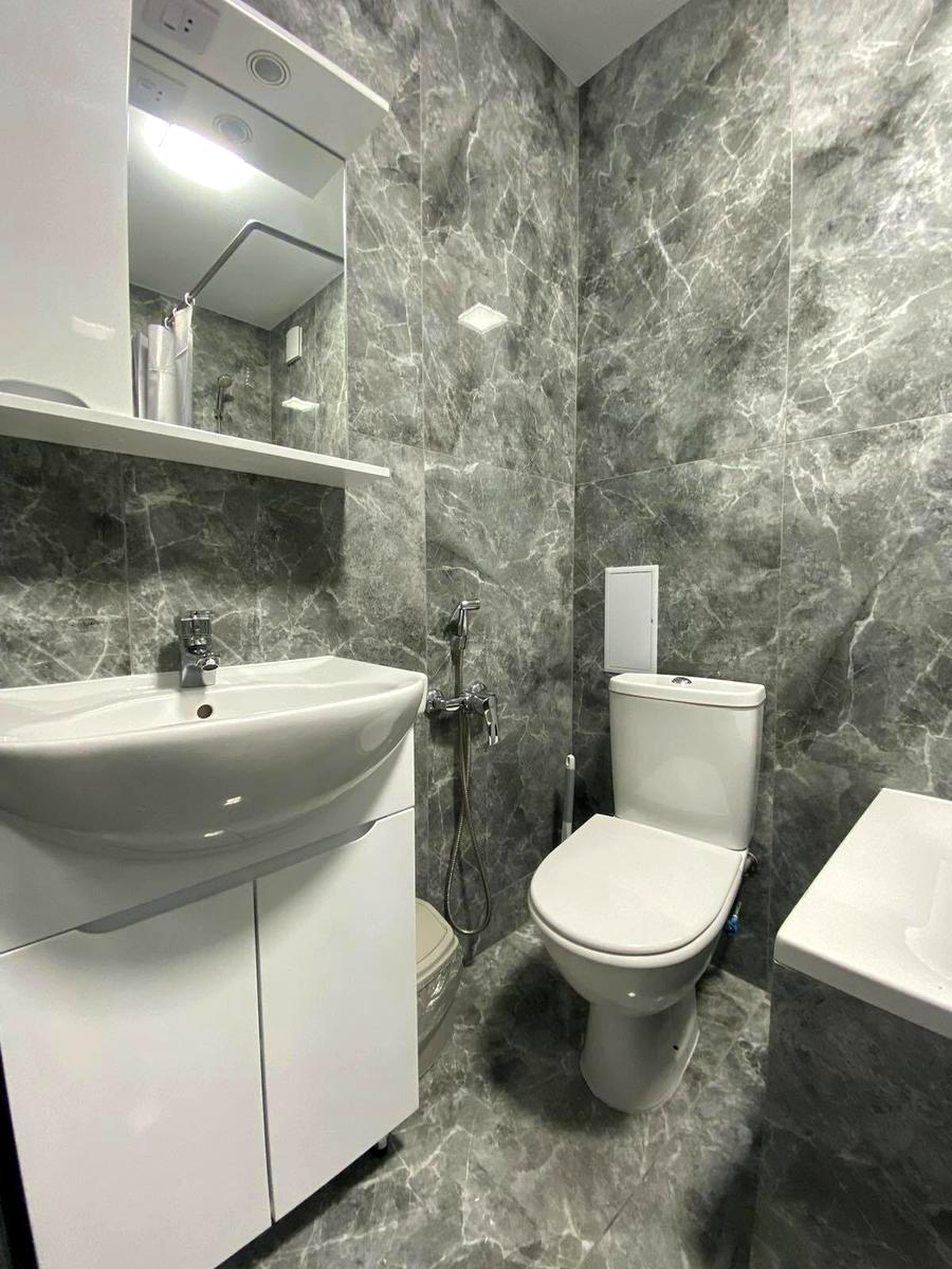 1856105469525803