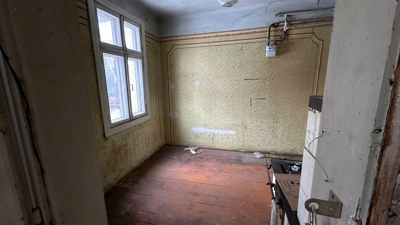 1856109161784803