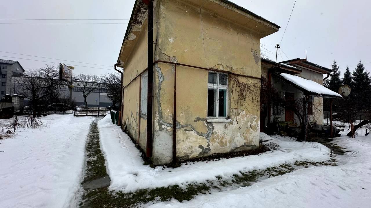 1856109161838742