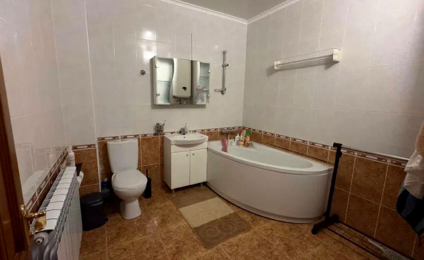 1856111642905971