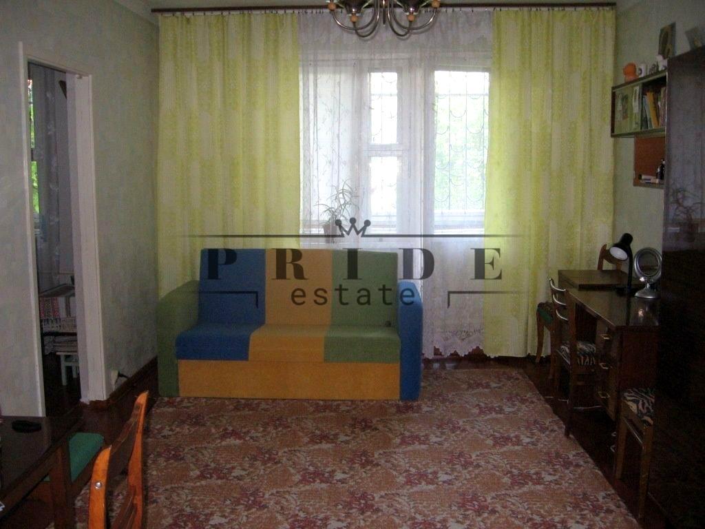 1856117115566671