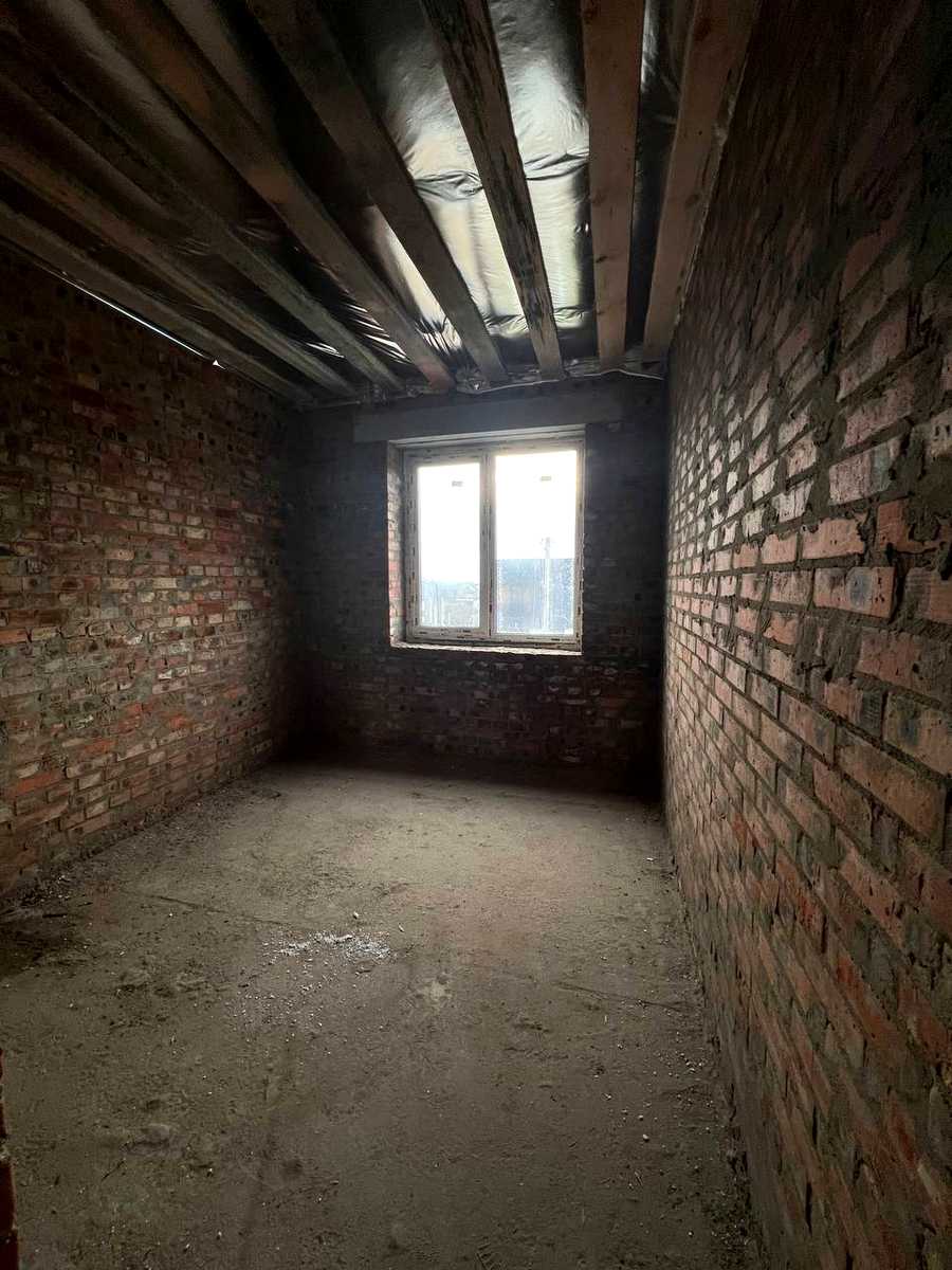 1856201267075246