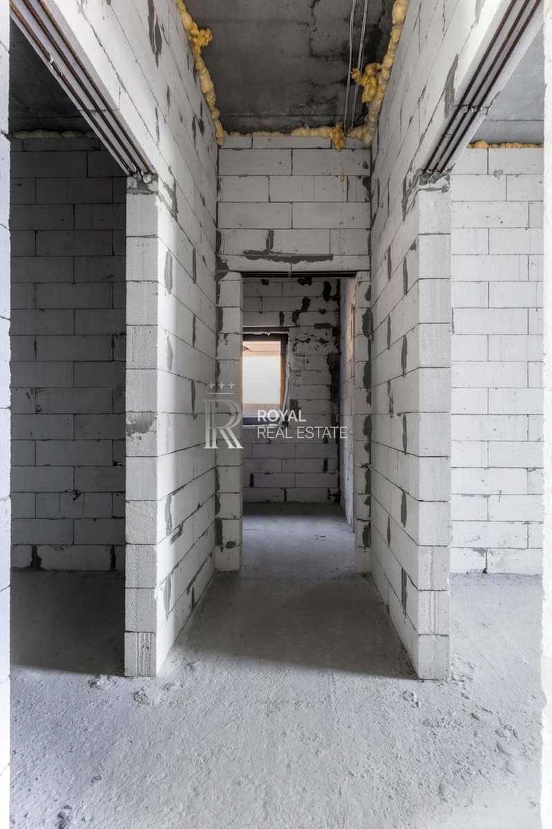 1856208583703590