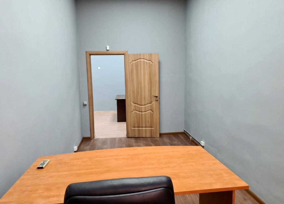1856282363808465