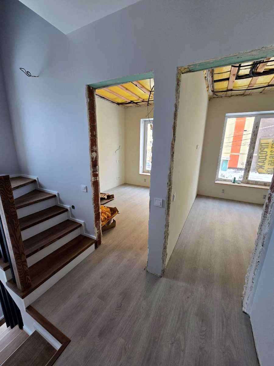 1856285222688917