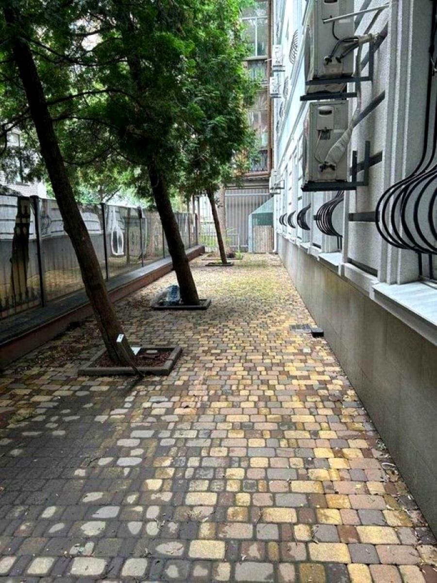1856287374662243