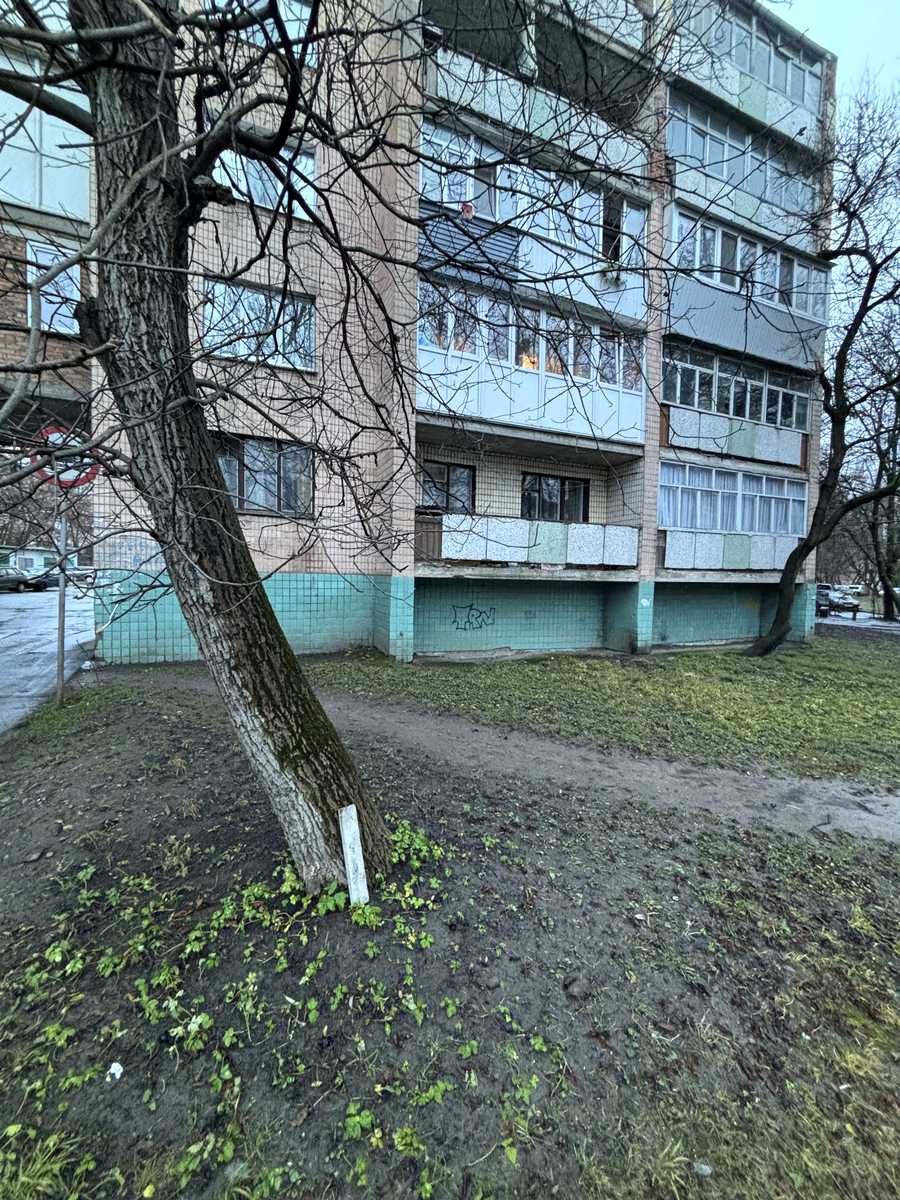 1856572346555306