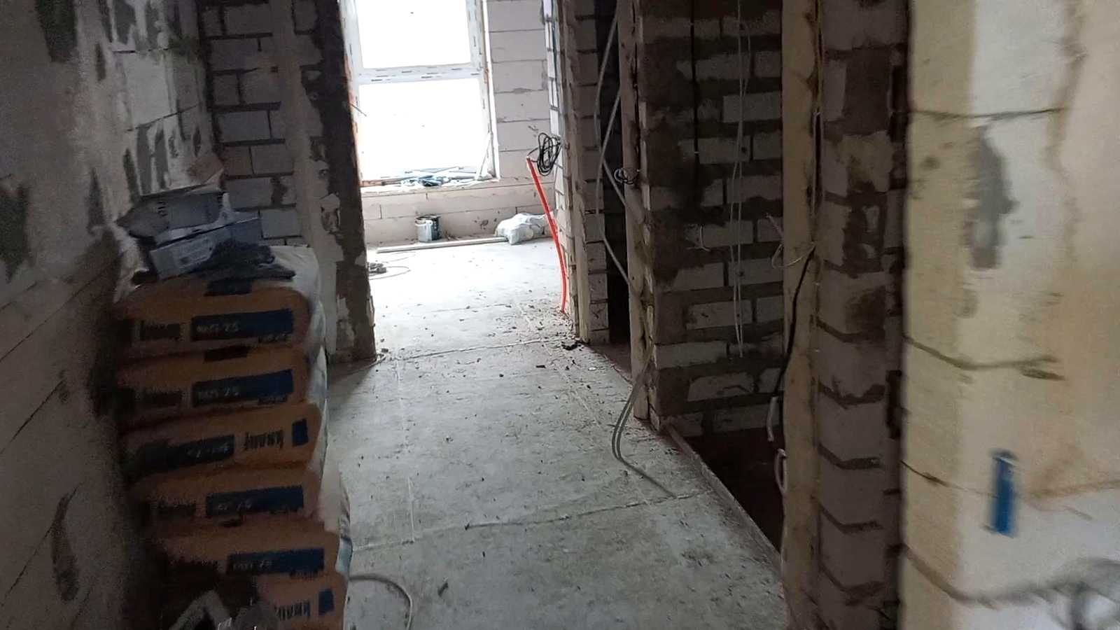 1856638464079142