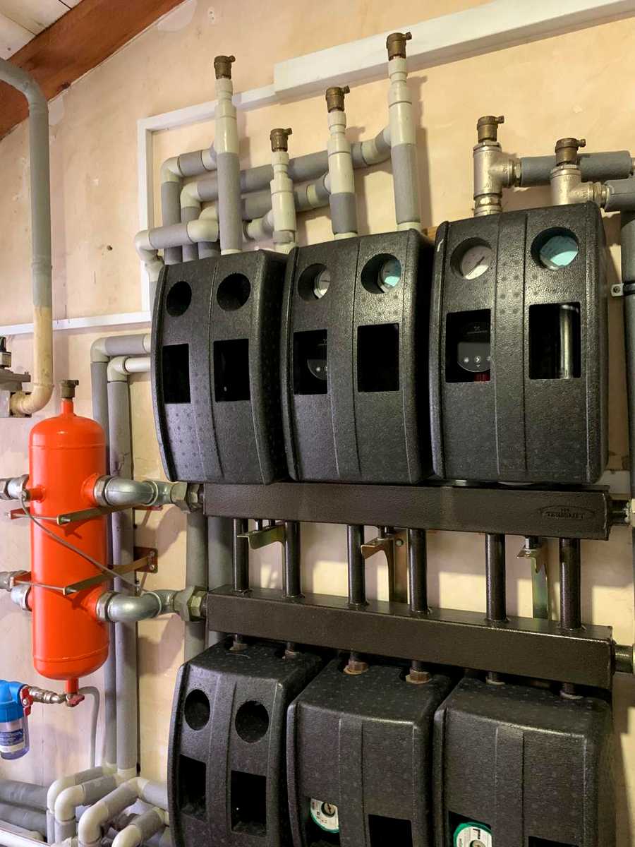 1856644123608569