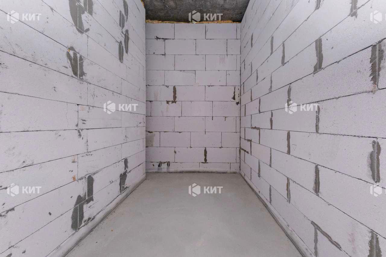 1856646688849148