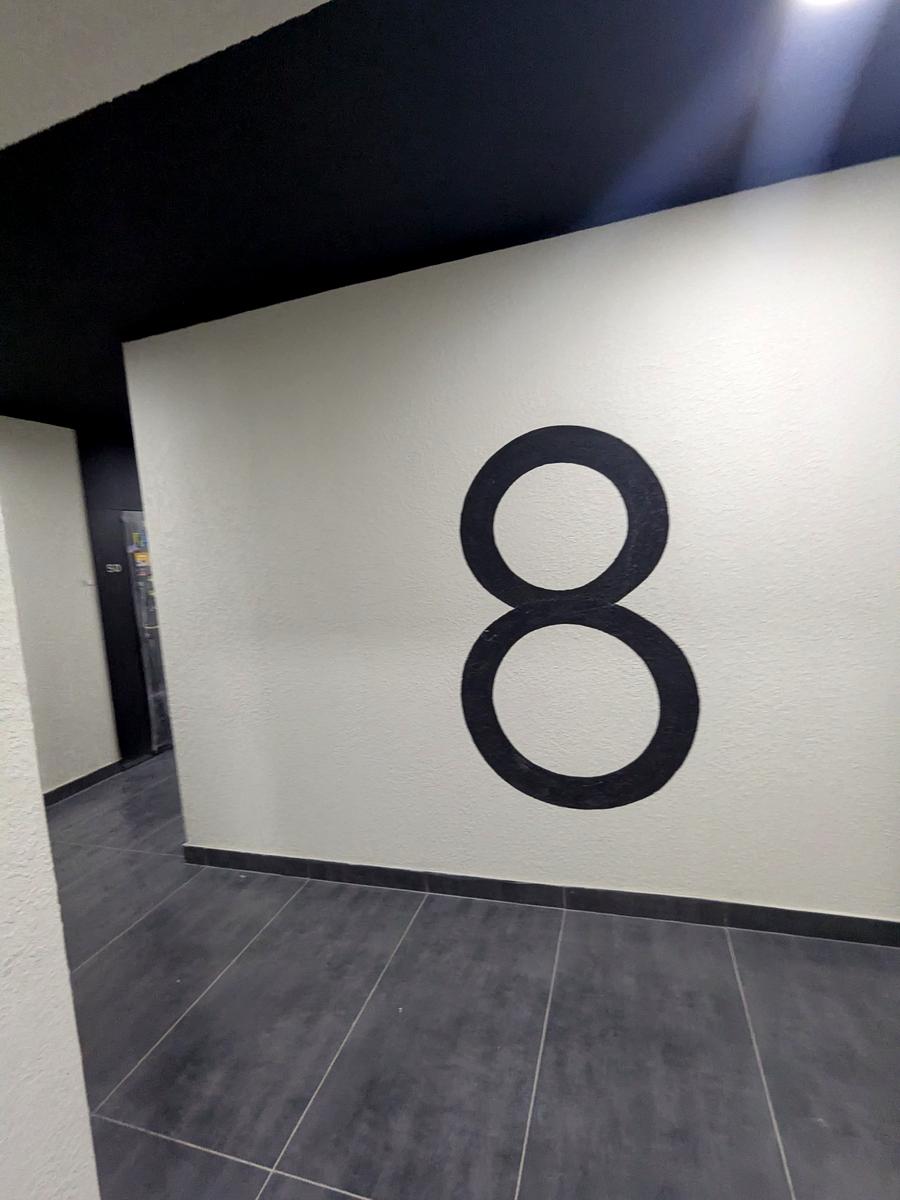 1856684994699937