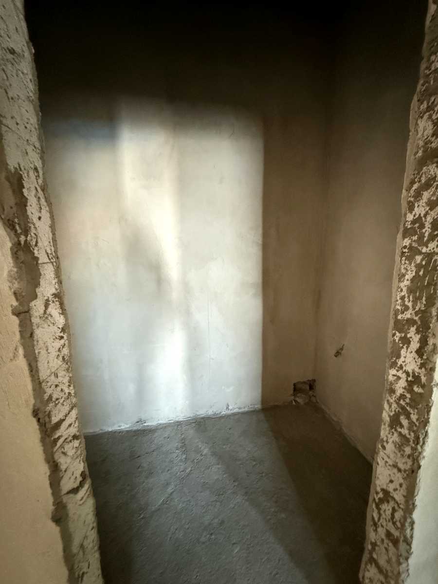 1856745436702293