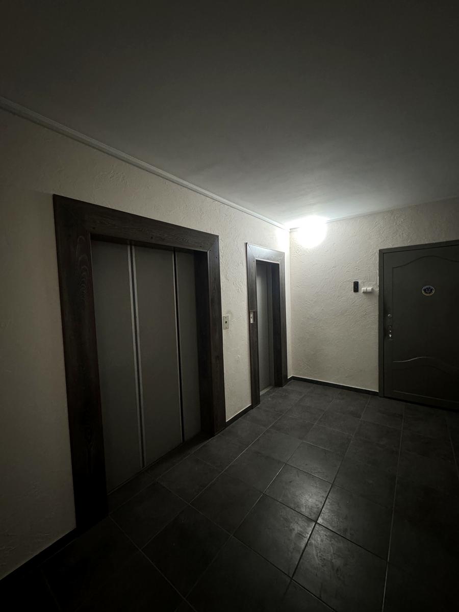 1856856728288648