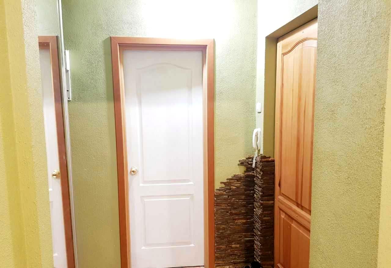 1856916847625713
