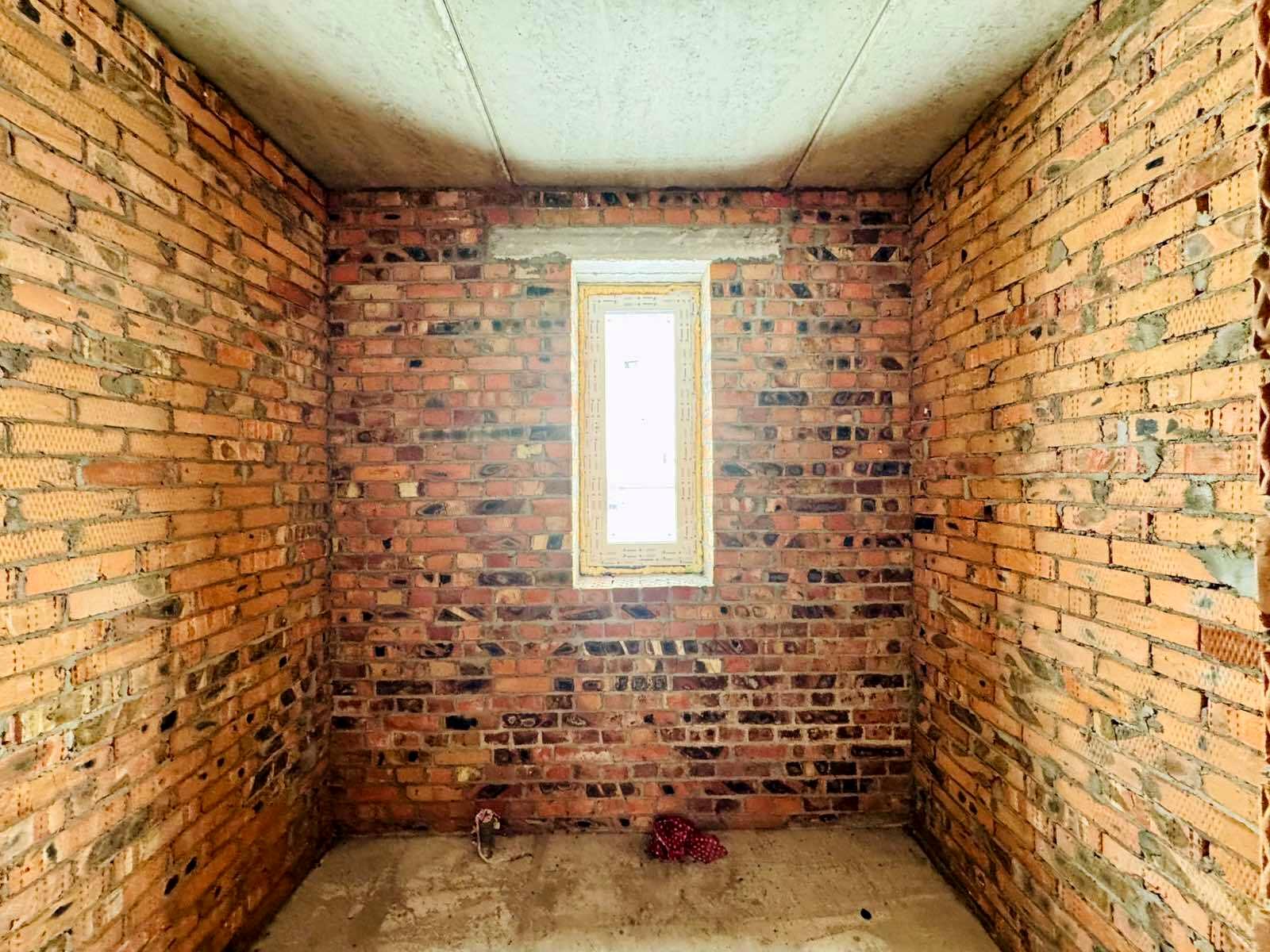1856925317182294