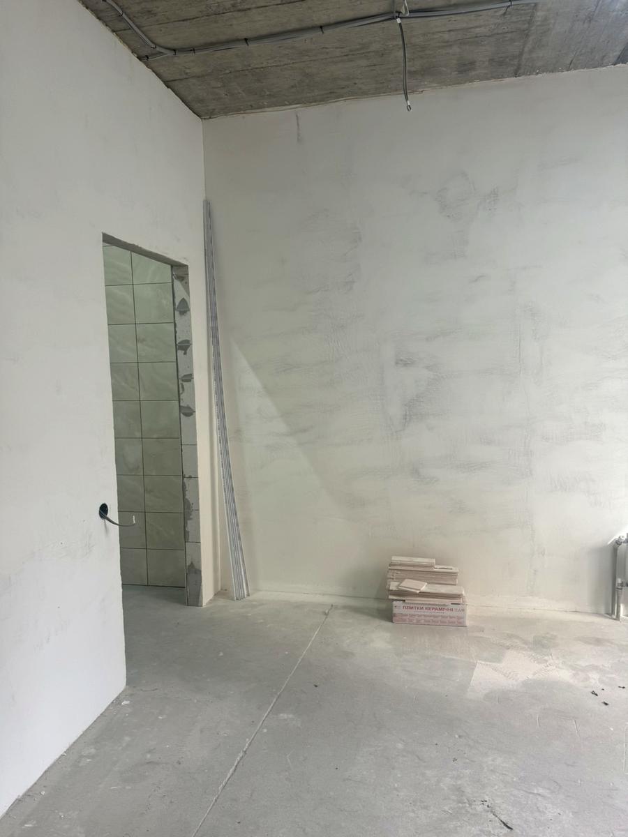1856942165112145