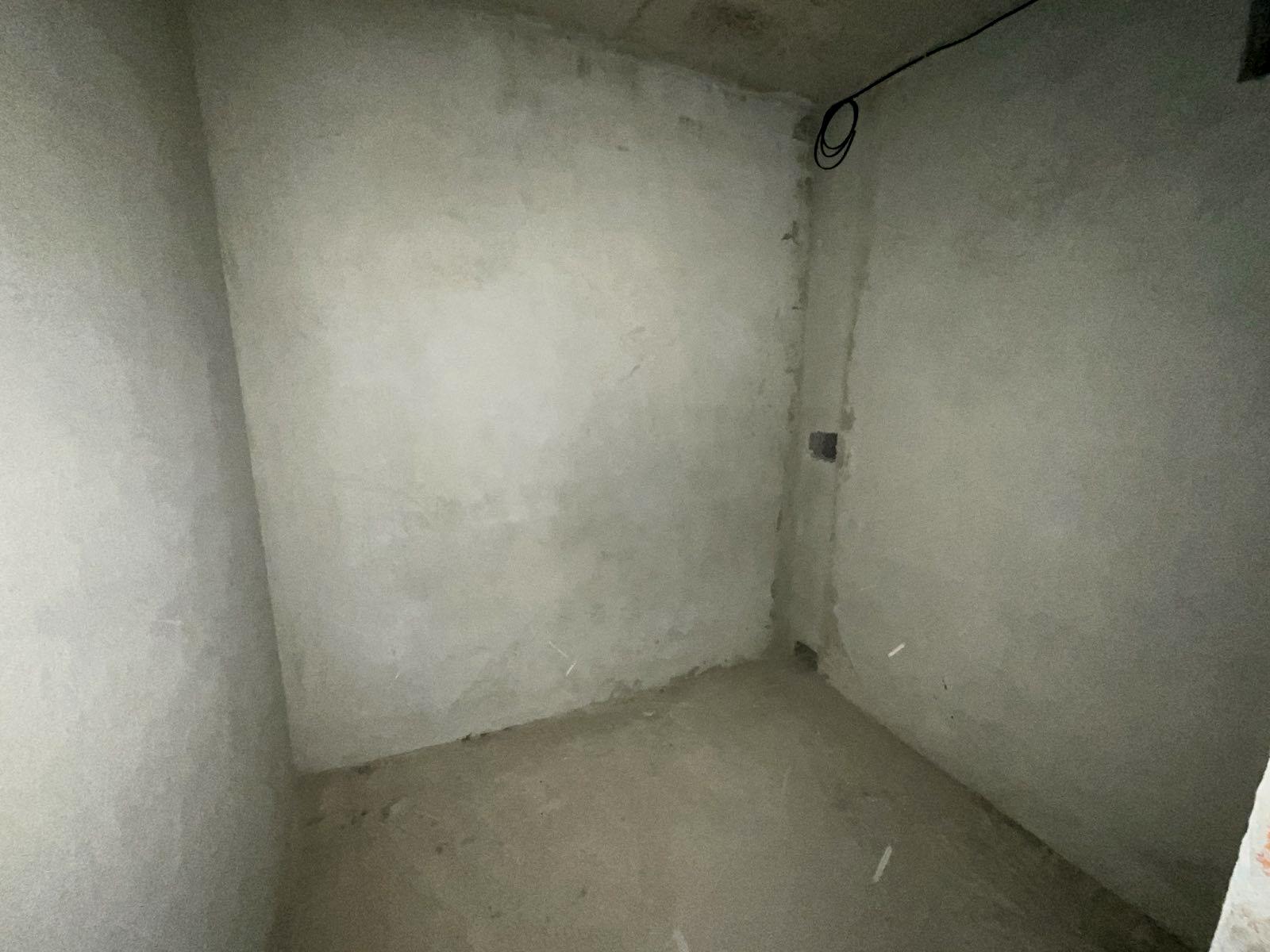 1856989556085819