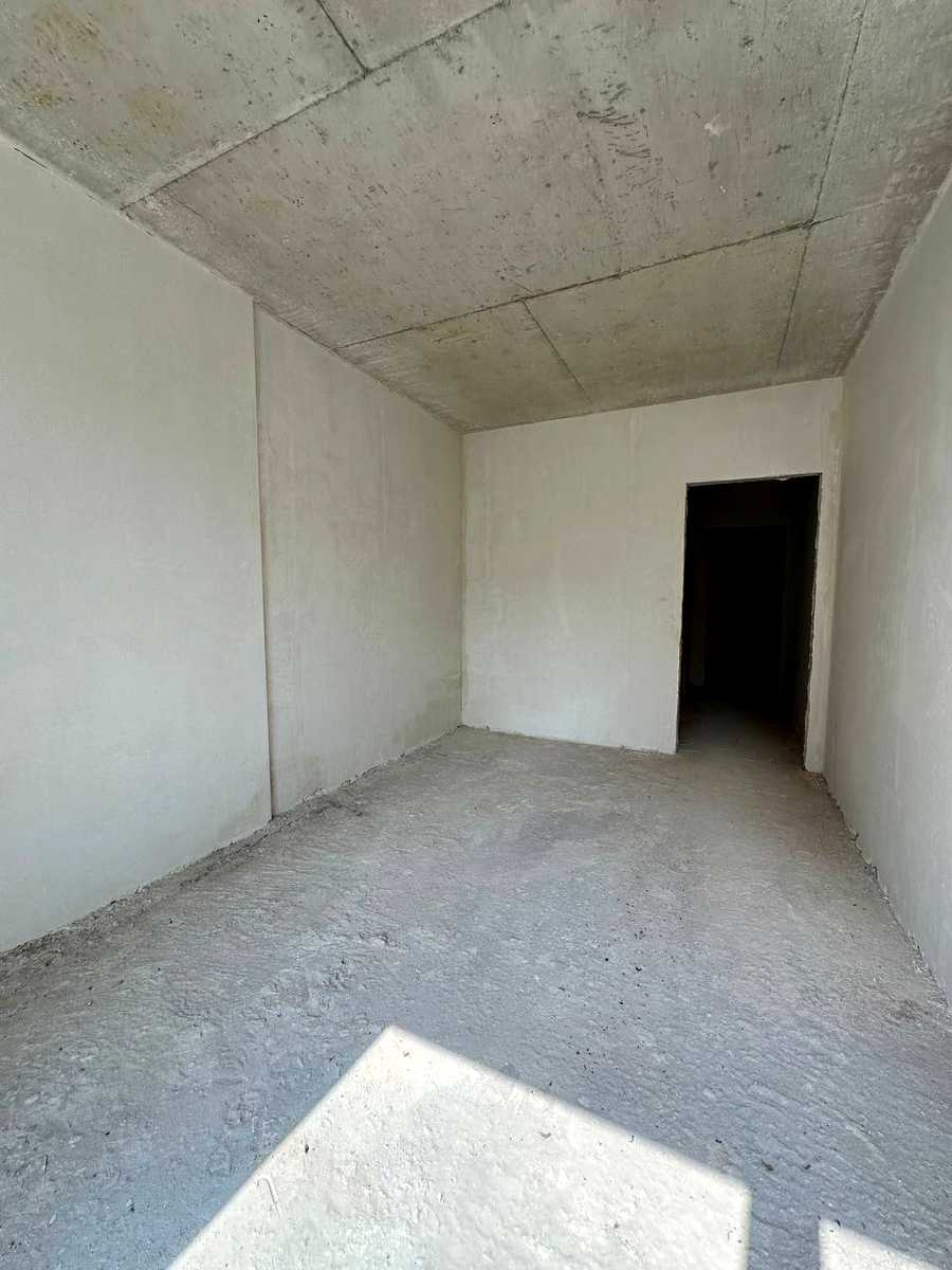 1856997543111251