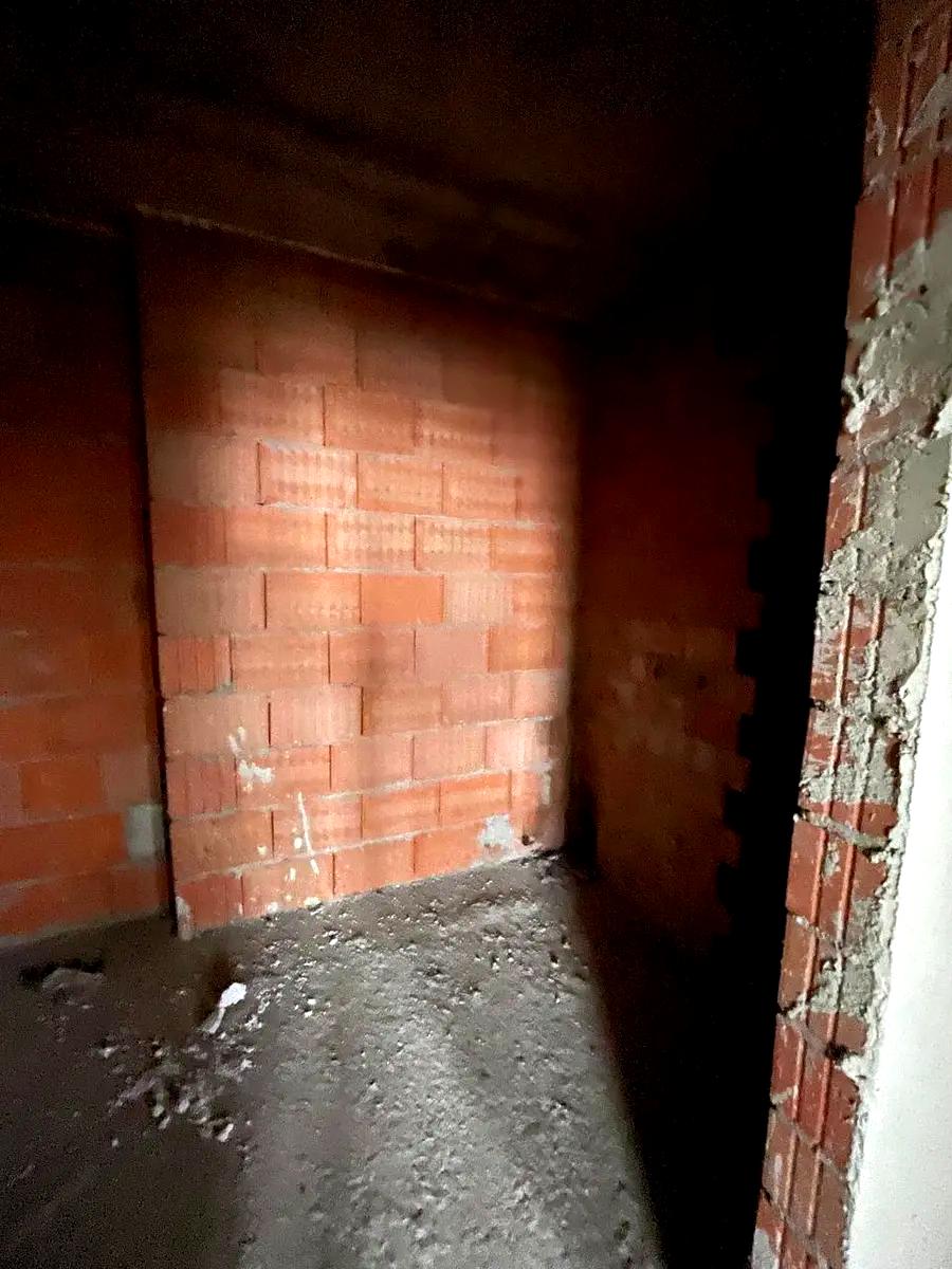 1857007161856114