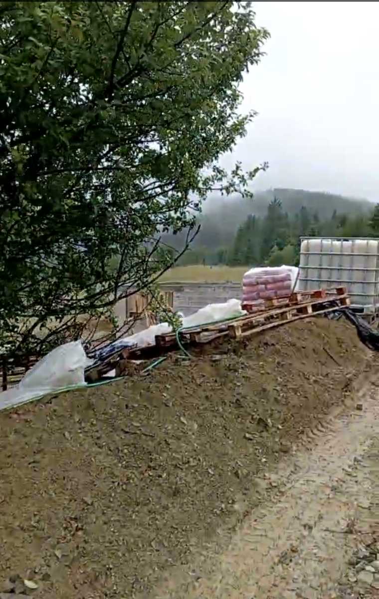 1857034325656708