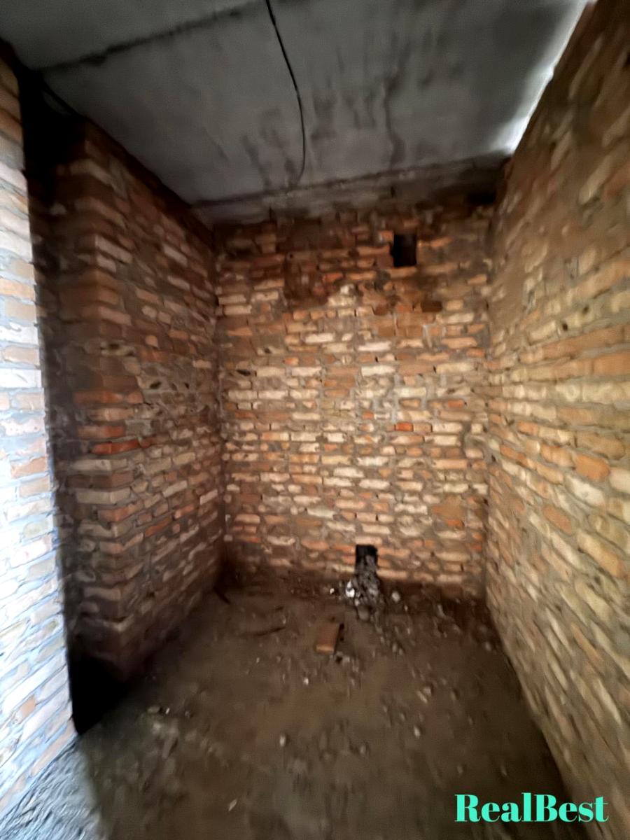 1857050310796367