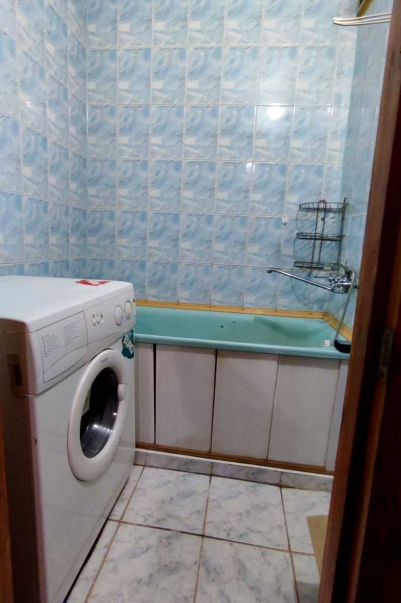 1857111023109092