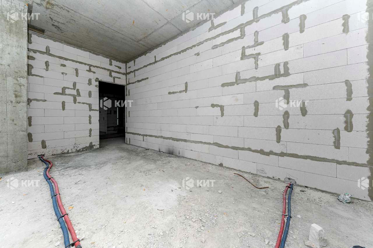 1857281017702520