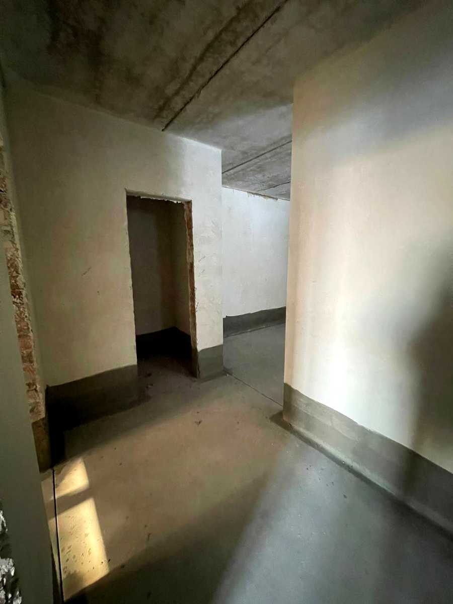 1857282024162207