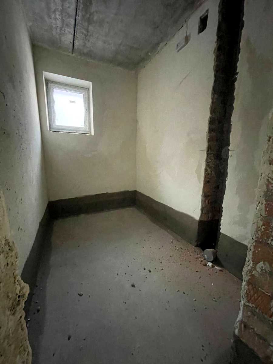 1857282024678269