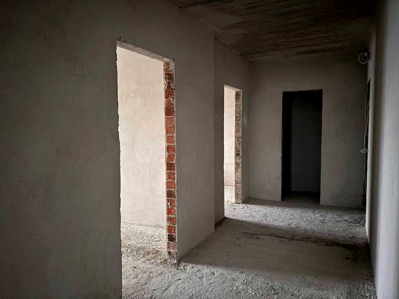 1857289138357304