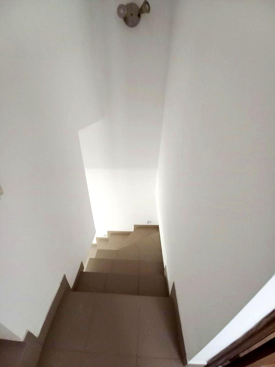 1857376158371570