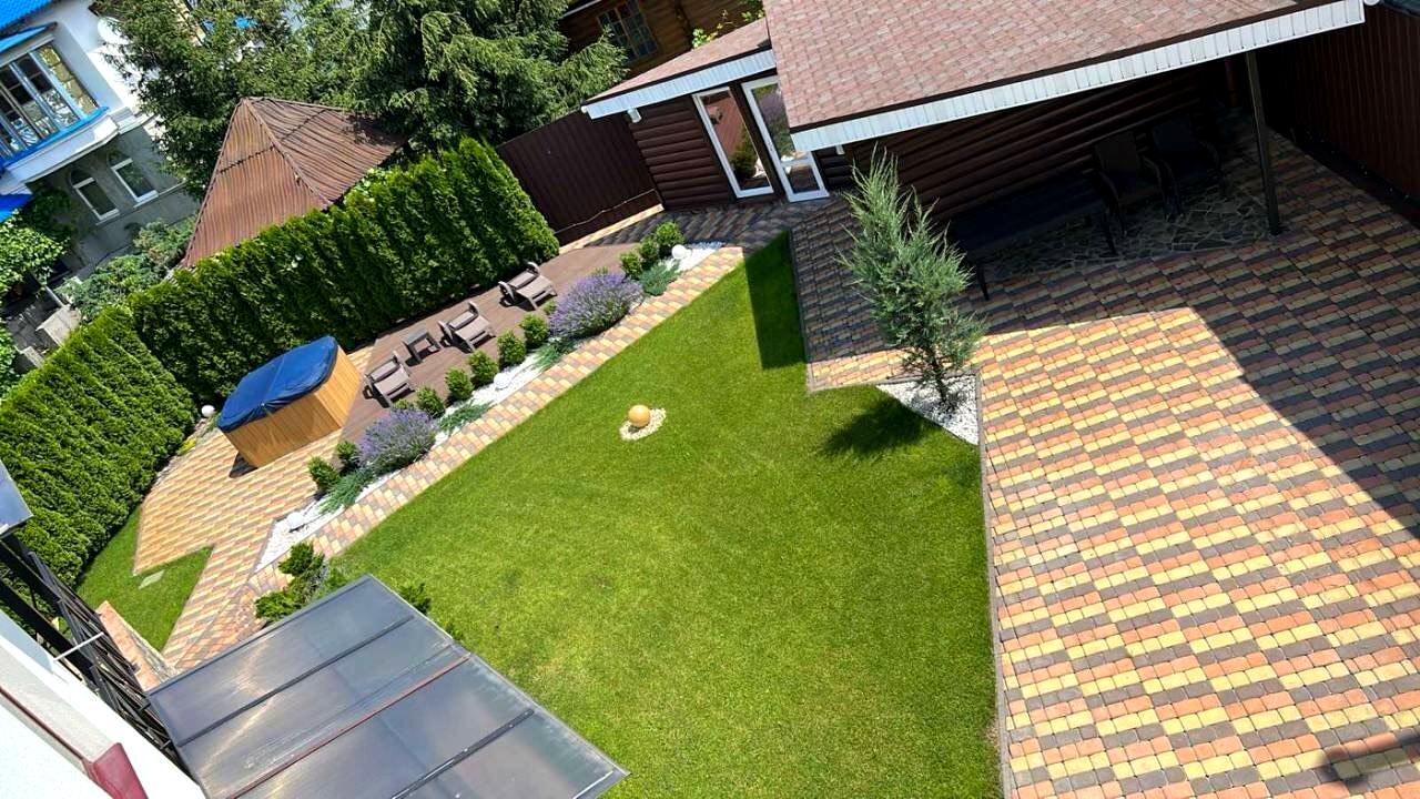 1857467413851254